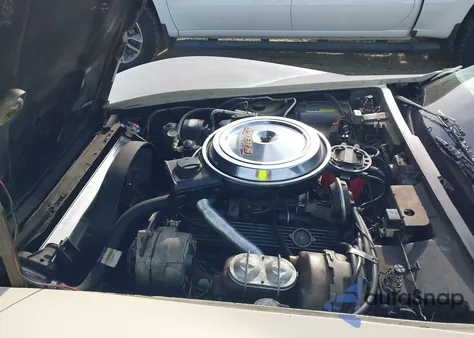 1981 Chevrolet Corvette z USA, uszkodzony, nr VIN 1G1AY8768BS424662